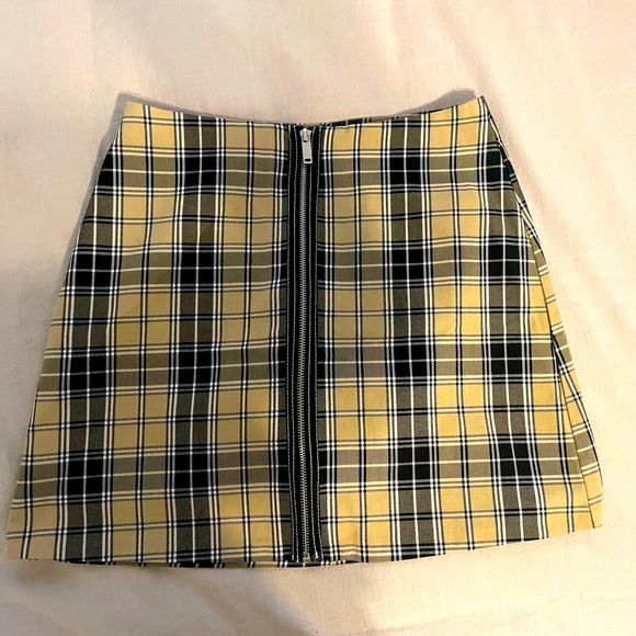 ASOS Stradivarius checkered mini skirt with zipper black white yellow - Picture 1 of 3